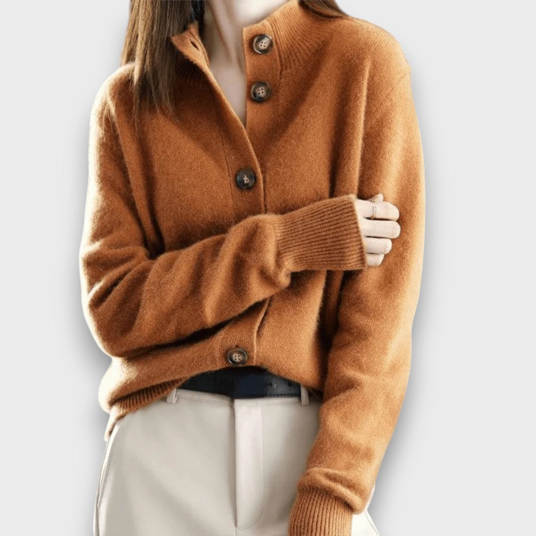 Amira – Elegant Cardigan